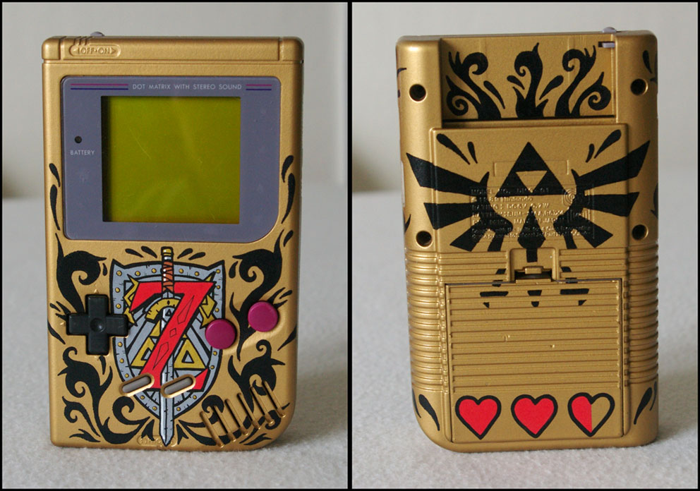 Game Boy customisée Zelda couleur or